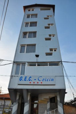 E oficial: unul dintre hotelurile ilegale ale lui Bosânceanu va fi demolat!